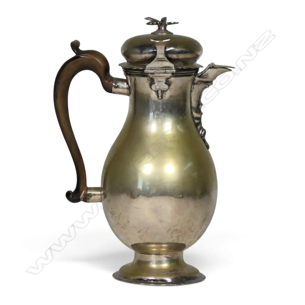 An 18thC German silver chocolate pot, Image 1++