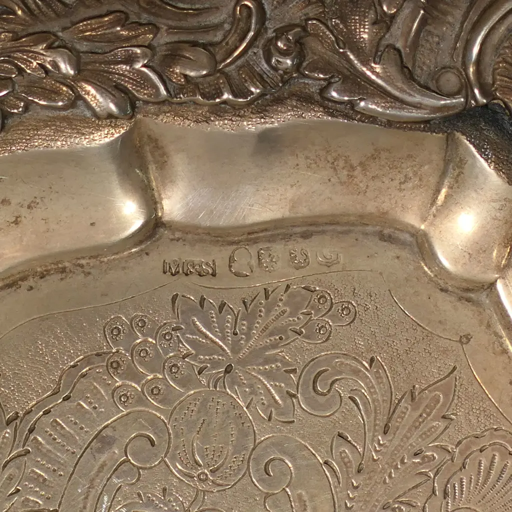 A George IV silver salver, Image 1++