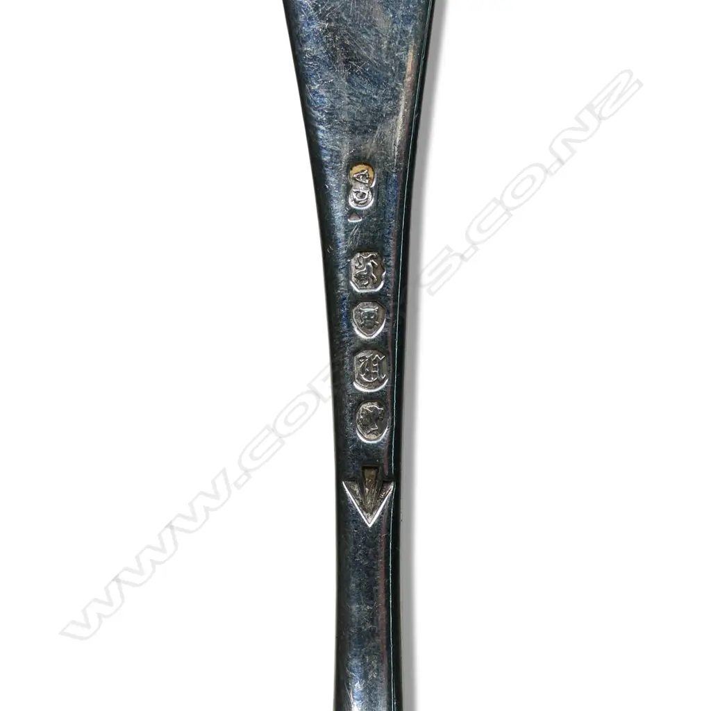 A Victorian silver fish slice, Image 1++