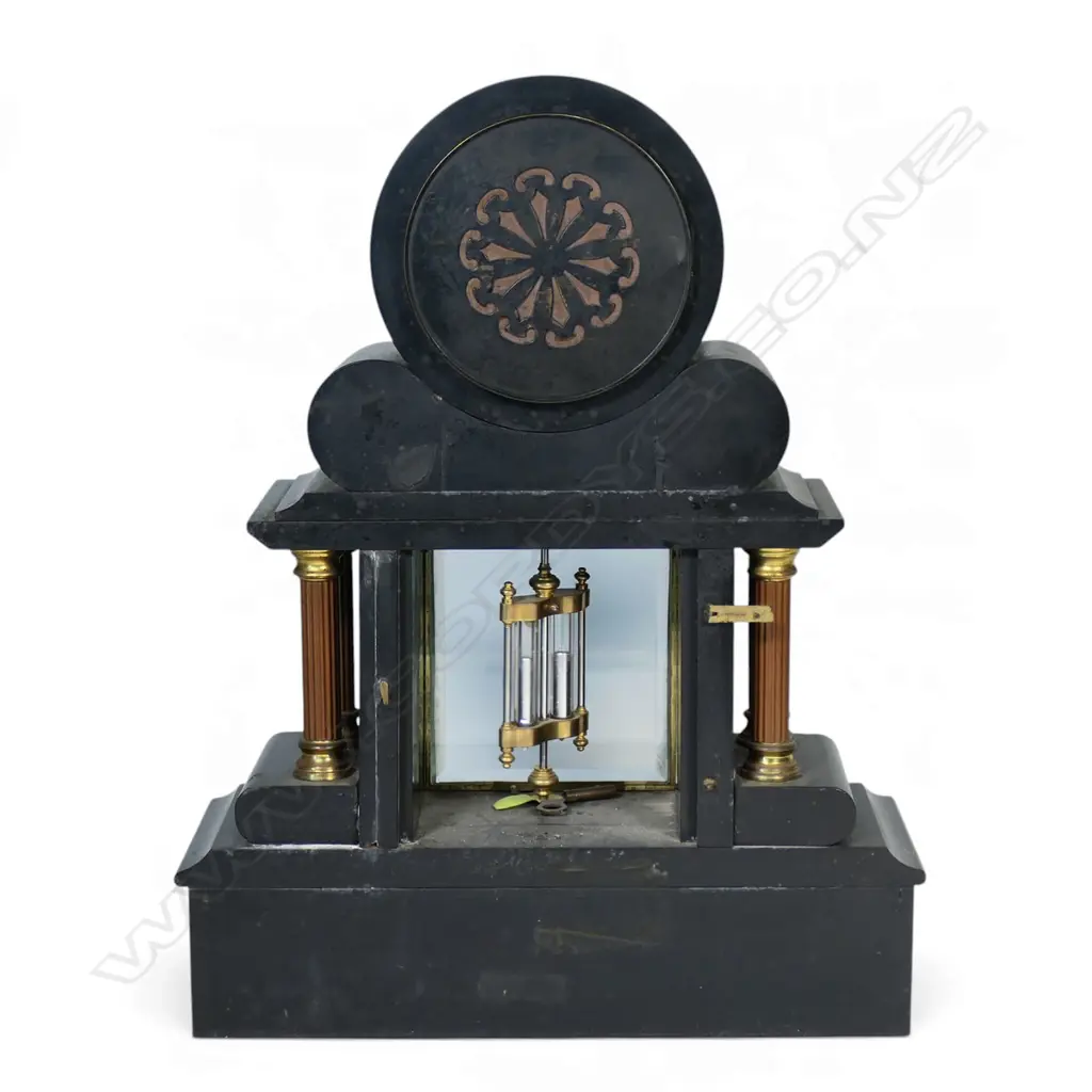 A 19thC marble mantel clock, Image 1++