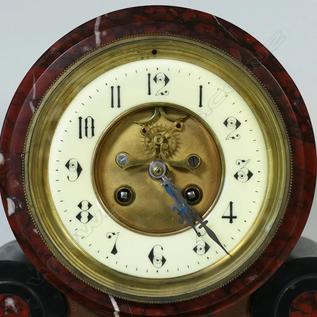 A 19thC marble mantel clock, Image 1++