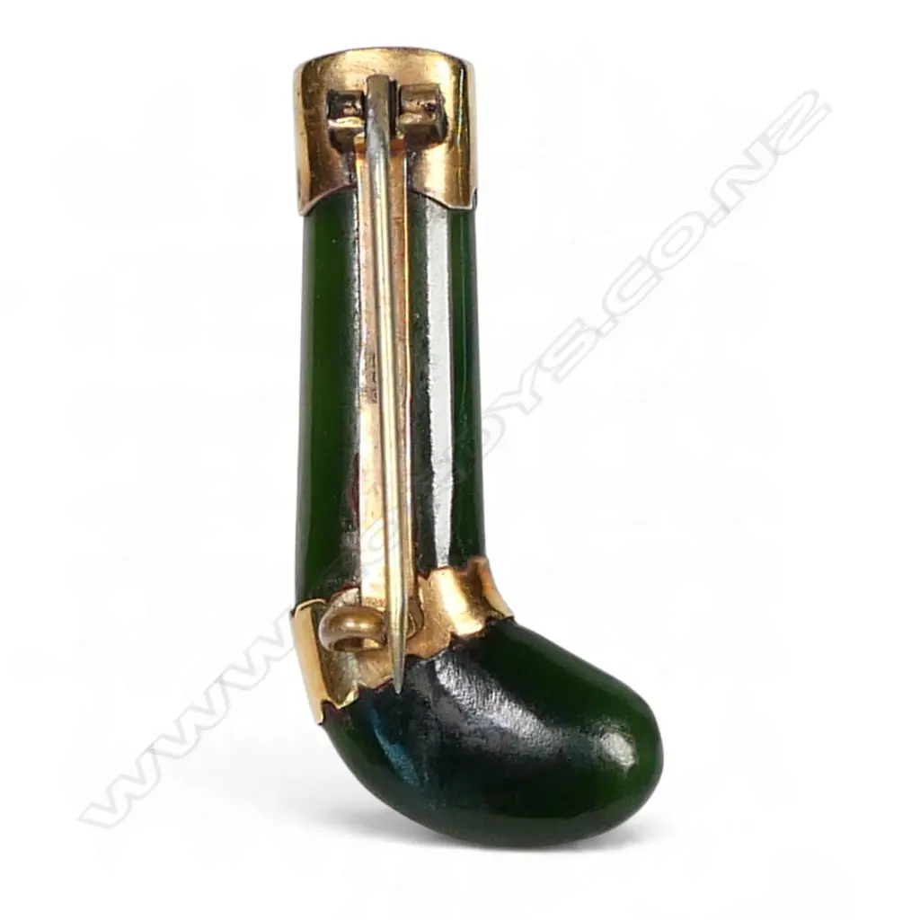 c.1900 pounamu and 9ct gold brooch, Image 1++