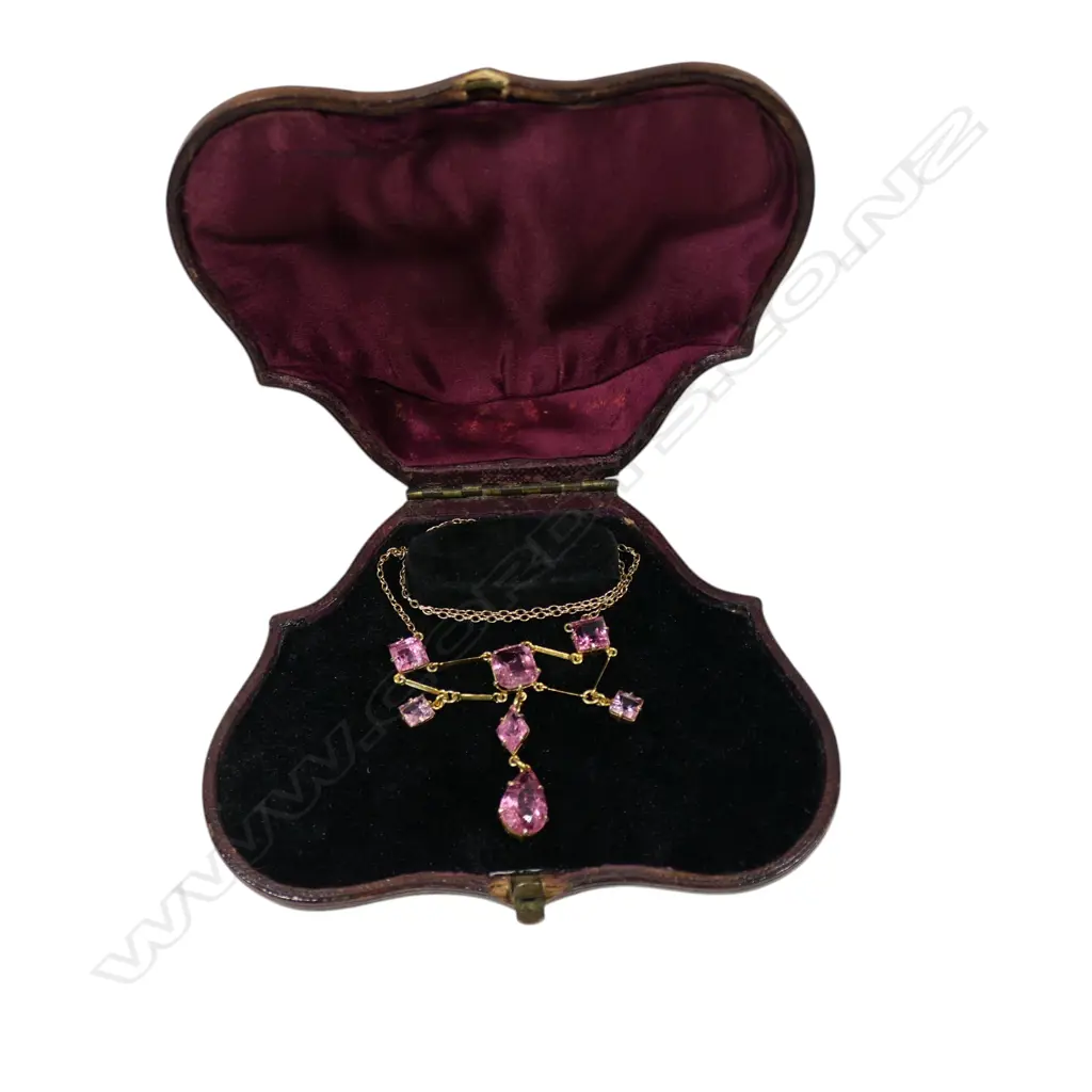 A 15ct gold late Victorian pink tourmaline necklace, Image 1++