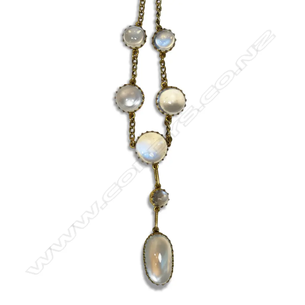 A c.1900 9ct gold and moonstone pendant necklace, Image 1++