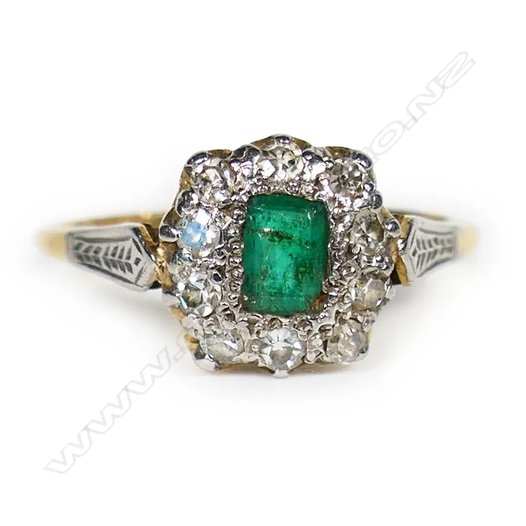 An estate 18ct gold emerald and diamond ring, Image 1++