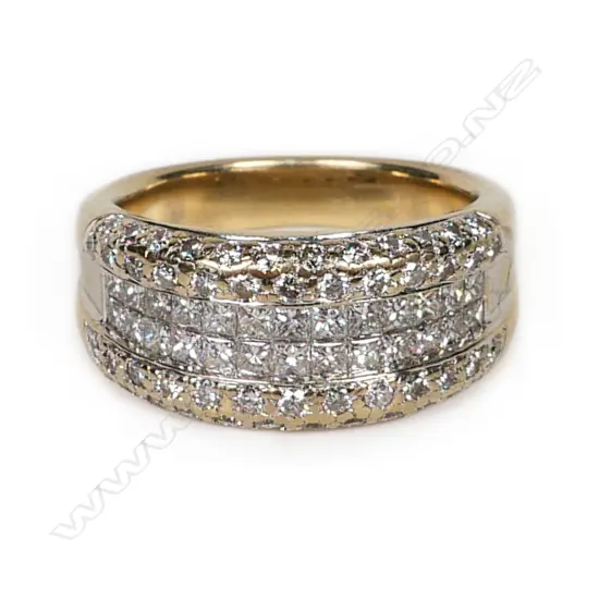 An 18ct white gold and diamond dress ring,