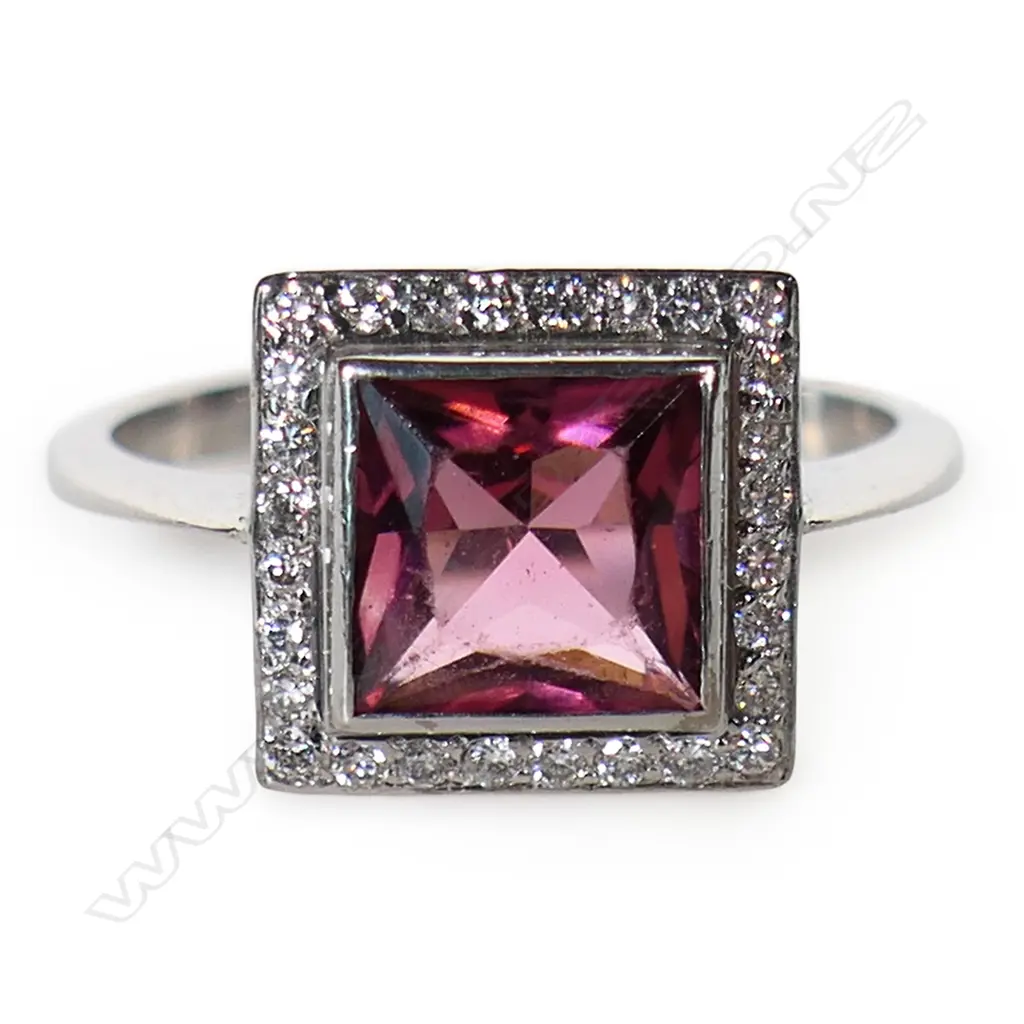 An 18ct white gold pink tourmaline and diamond ring, Image 1++