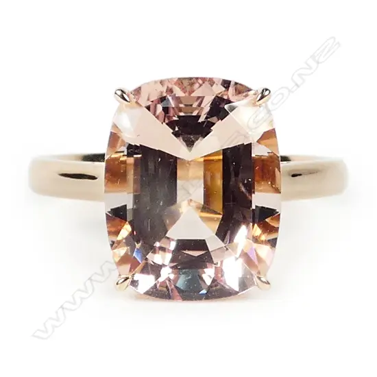 An 18ct rose gold and morganite ring,