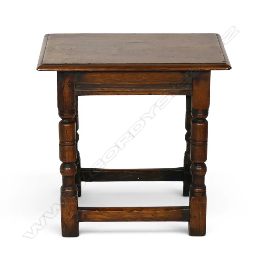 A 19thC oak Elizabethan style joint stool, Image 1++
