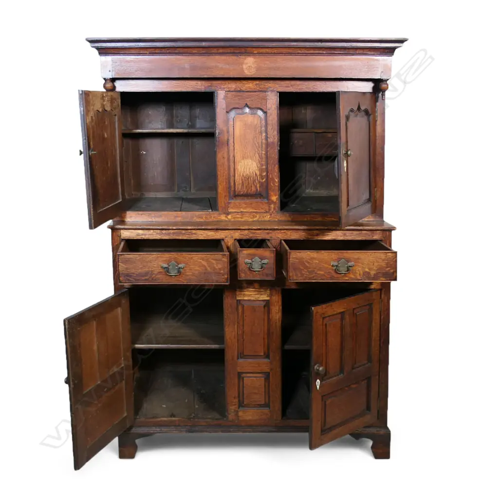 An 18th/19thC oak deuddarn court cupboard, Image 1++