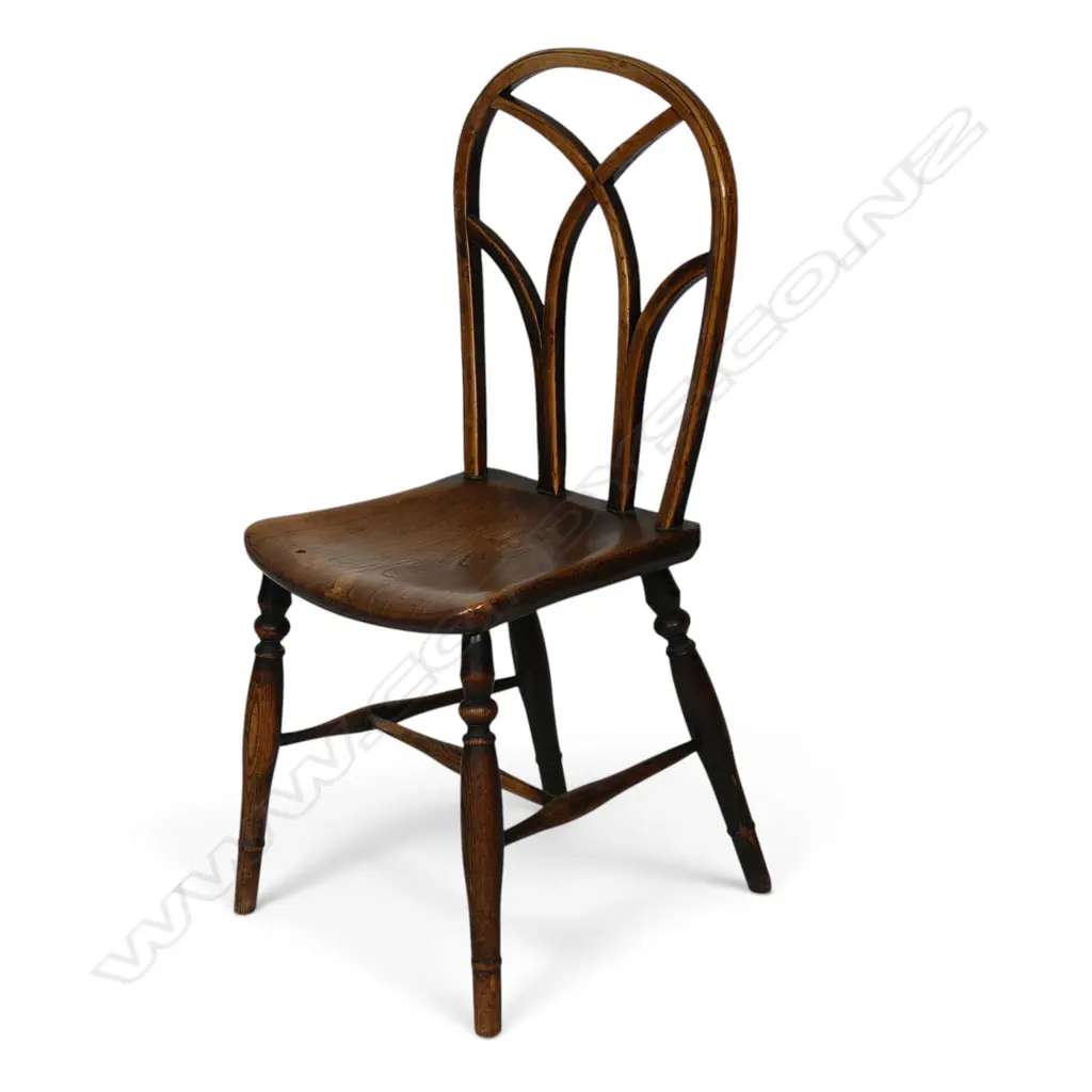 A late Georgian ash and elm chair, Image 1++