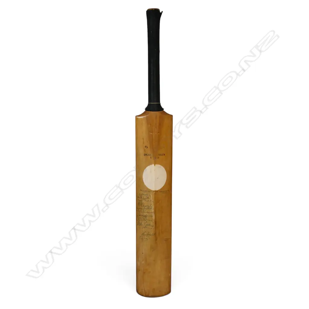 Australia v Middlesex 1977 and Middlesex v Sommerset 1977 - autographed full size Geoff Boycott bat signed in ink on the face and reverse by iconic players, Image 1++