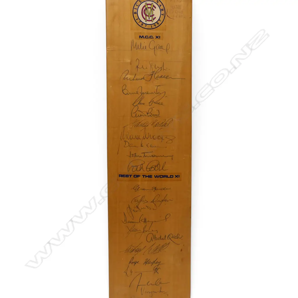 MCC v Rest of the World 1987 - The MCC Bicentenary Match - autographed Duncan Fearnley full size bat signed in ink by all-time greats of the game, Image 1++