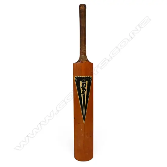 England v Australia 1981 - Australia v England 1981 - a fully autographed Duncan Fearnley full size bat signed in ink by many legendary players,