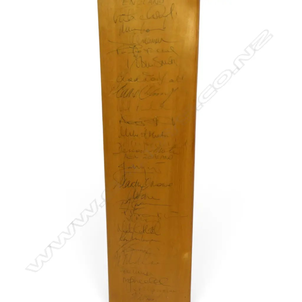 England v New Zealand 1990 - autographed Chad Valley Park ¾ size bat signed in ink by players from both teams, Image 1++