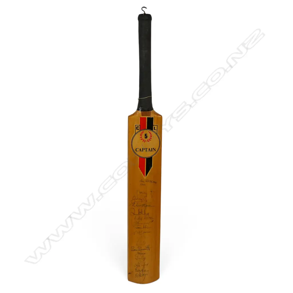 New Zealand v Middlesex 1986 - autographed CL Captain ¾ size bat signed in ink by both teams, Image 1++