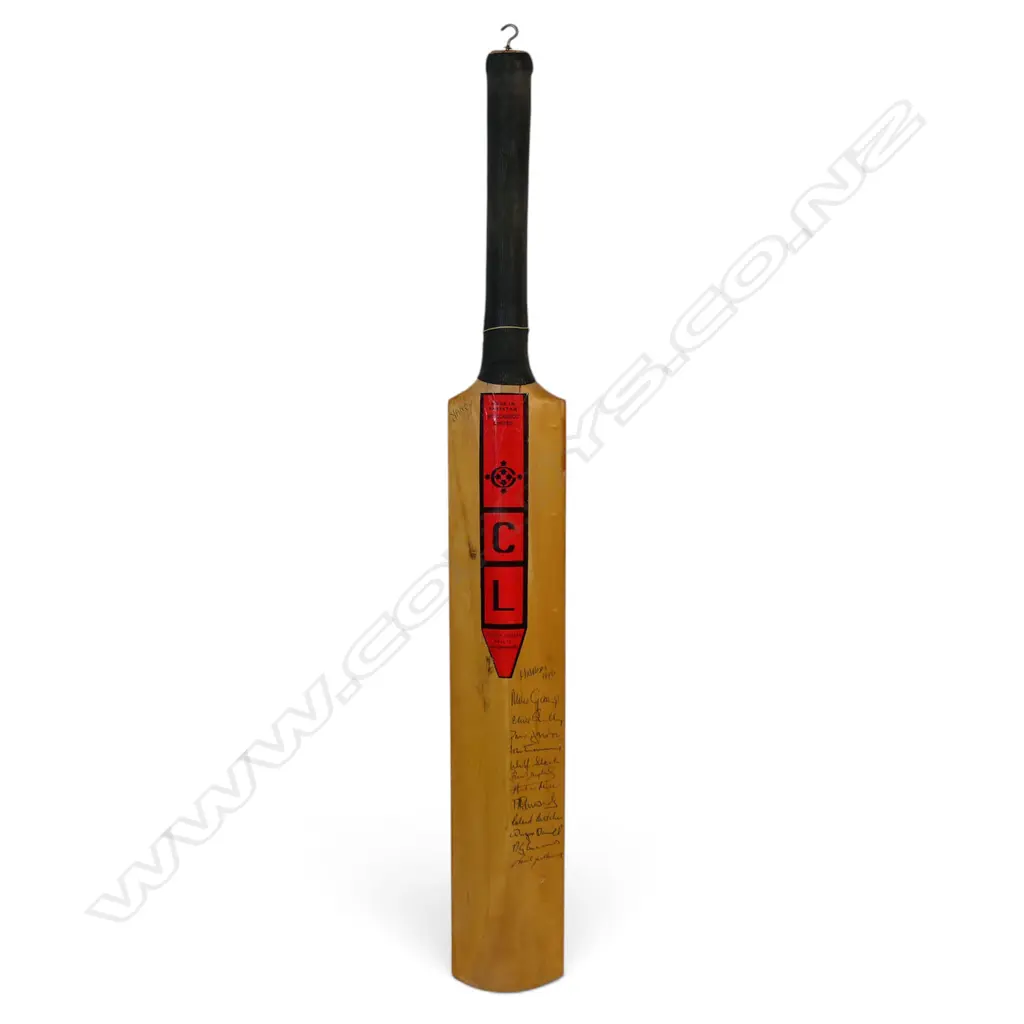 New Zealand v Middlesex 1986 - autographed CL Captain ¾ size bat signed in ink by both teams, Image 1++