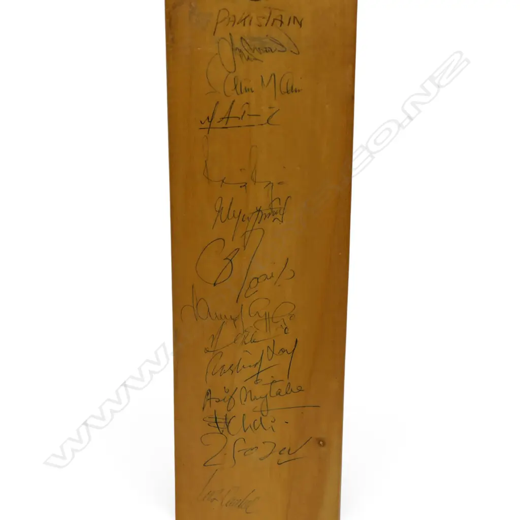 England v Pakistan 1992 - autographed Chad Valley Park junior size bat (720 mm) signed in ink, Image 1++