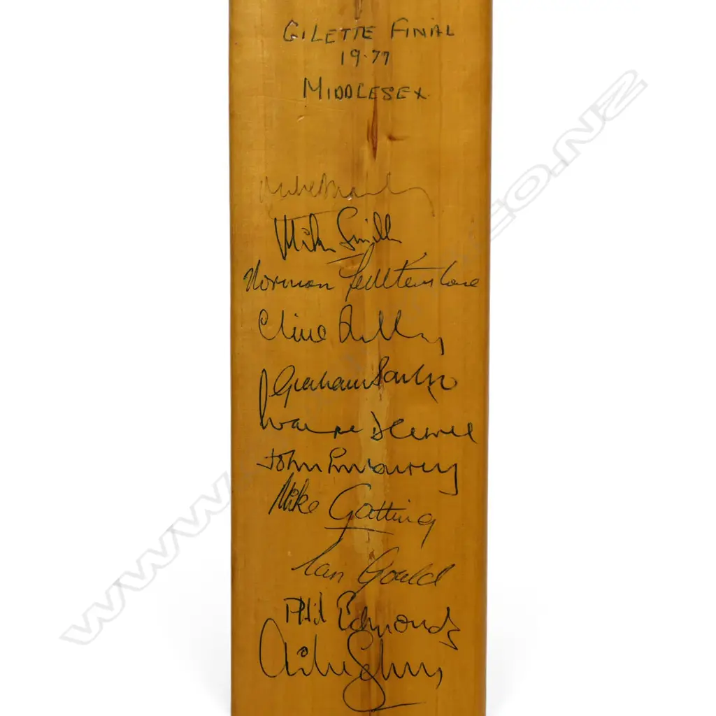 Middlesex v Glamorgan 1977 - autographed unbranded junior size bat (720 mm) signed in ink, Image 1++