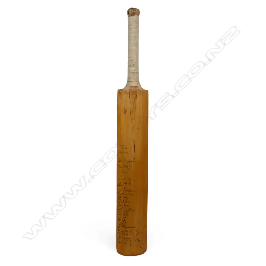England v West Indies 1988 and Australian Aborigines - autographed unbranded junior size, Image 1++