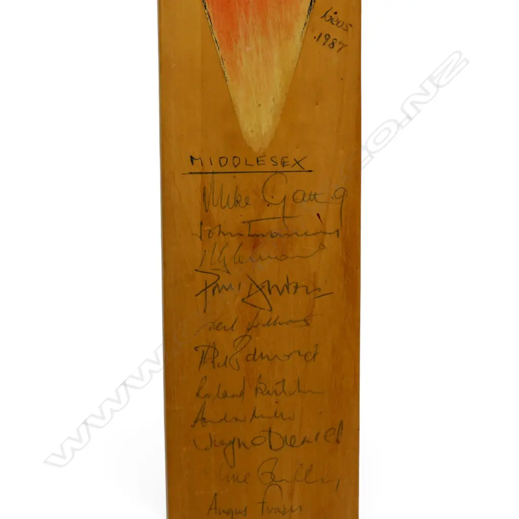Middlesex 1987 - autographed Lords 3000 junior size bat (640 mm) signed in ink, Image 1++