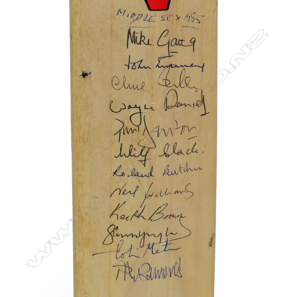Australia v Middlesex 1985 - autographed CL Captain junior bat (690 mm) signed in ink, Image 1++