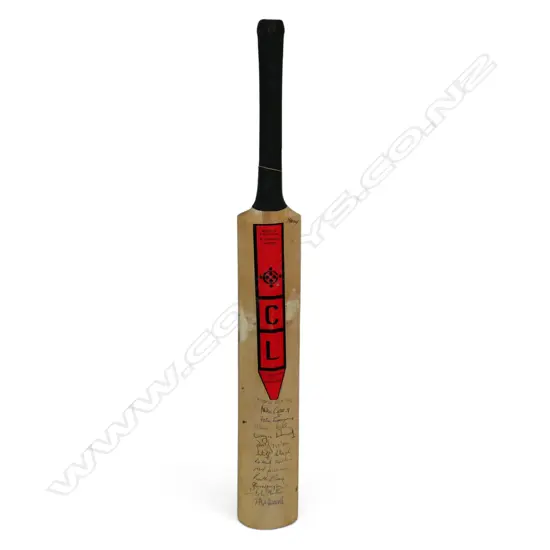 Australia v Middlesex 1985 - autographed CL Captain junior bat (690 mm) signed in ink,
