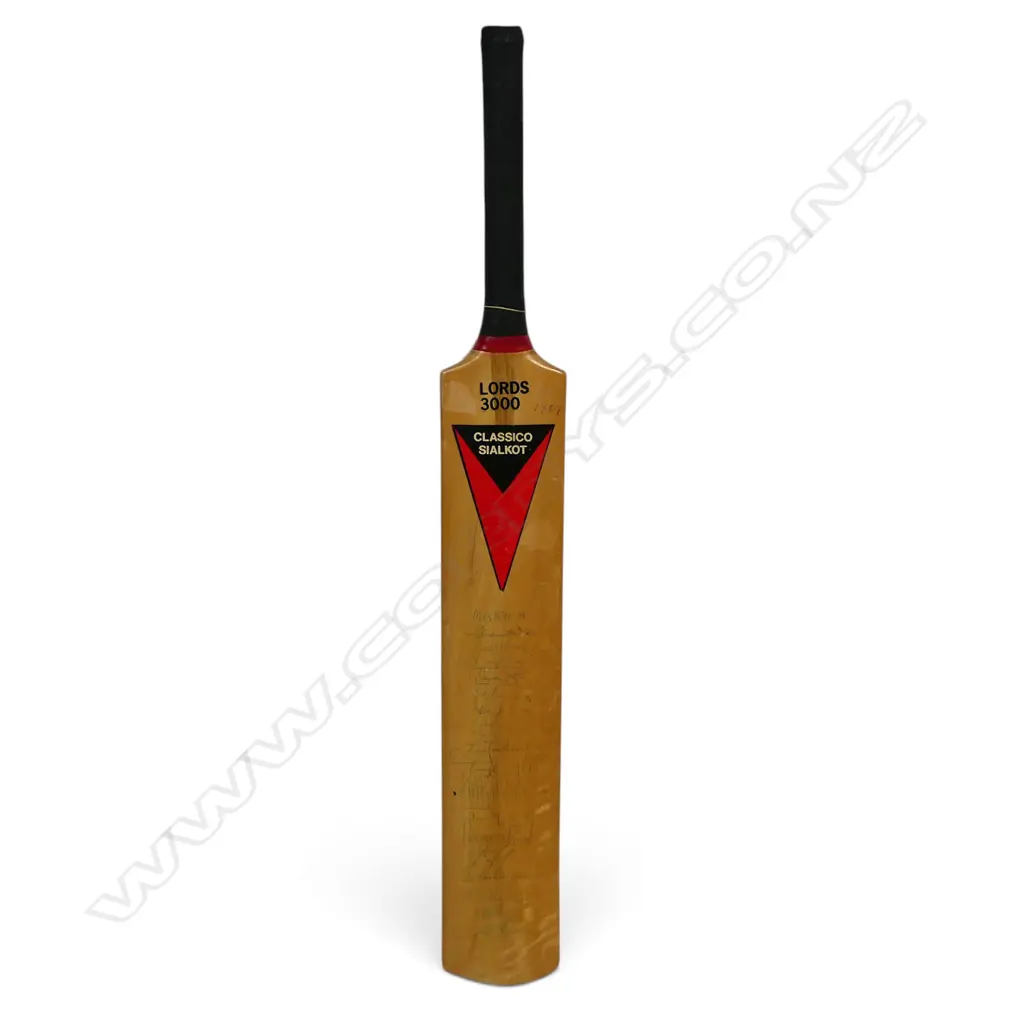 Australia v England 1989 - autographed CL Lords 3000 junior bat (725mm) signed in ink, Image 1++