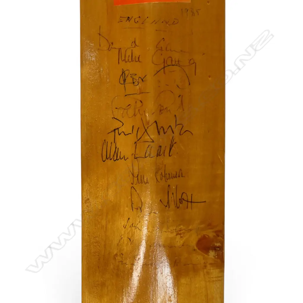 England v Australia 1985 - autographed CL souvenir size bat (570 mm) signed in ink, Image 1++