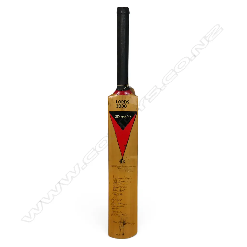 England v Australia Women 1985 - autographed Lords 3000 junior size bat (650 mm) signed in ink, Image 1++