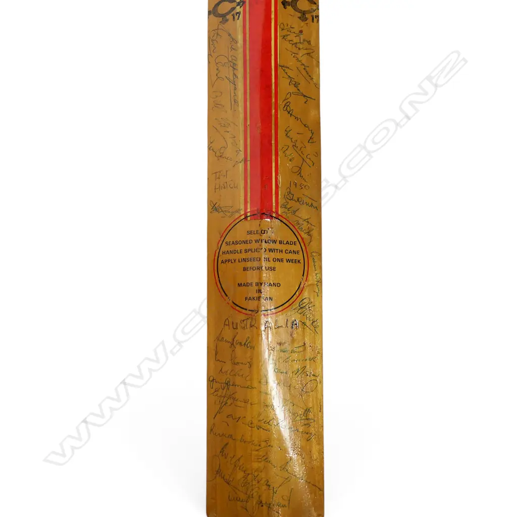 England v Australia 1980 - autographed unbranded junior size bat (650 mm) signed in ink, Image 1++