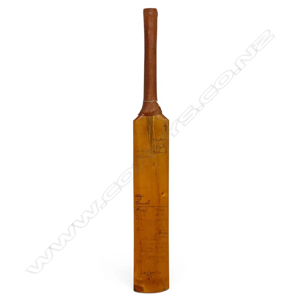 England v New Zealand 1978 and Somerset v Surry 1978 - autographed Winfield junior size bat (645 mm) signed in ink, Image 1++