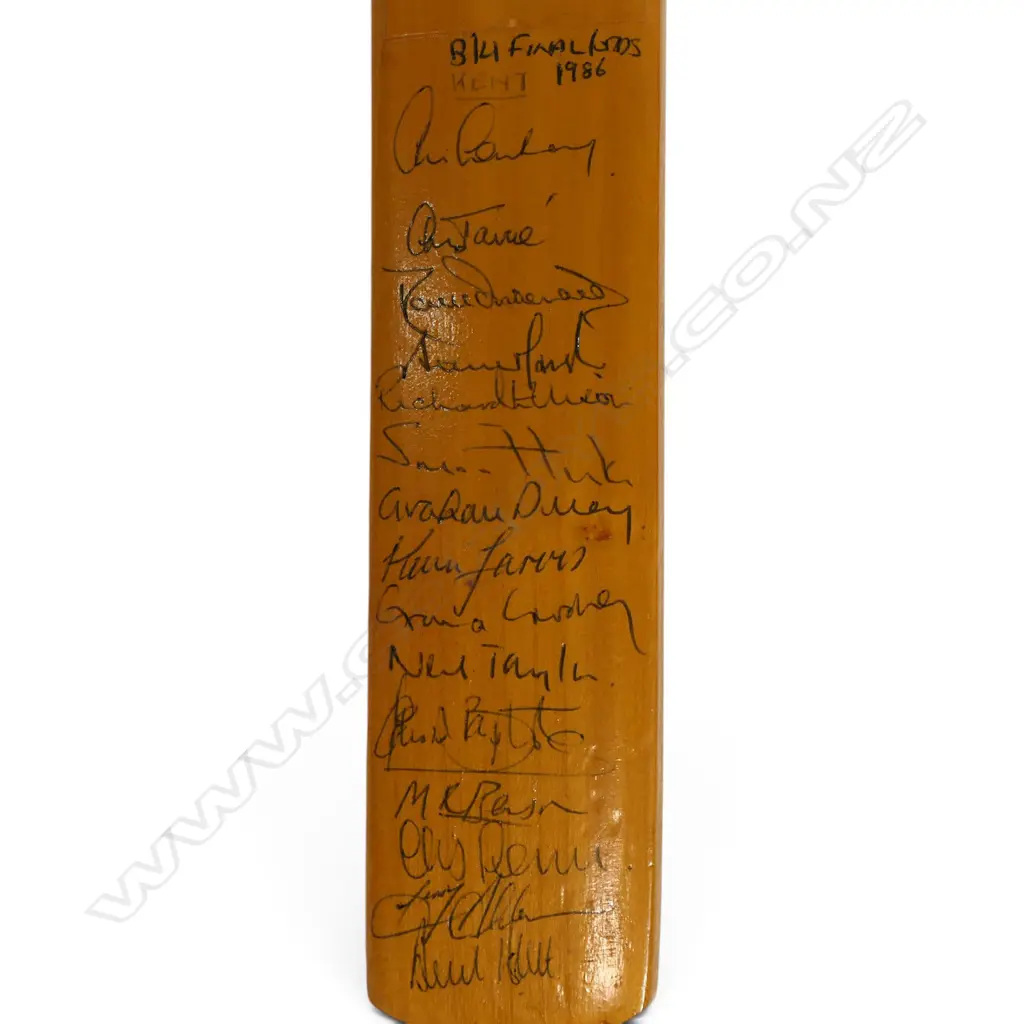Middlesex v Kent 1986 - autographed Middlesex CCC miniature bat (460 mm) signed in ink, Image 1++