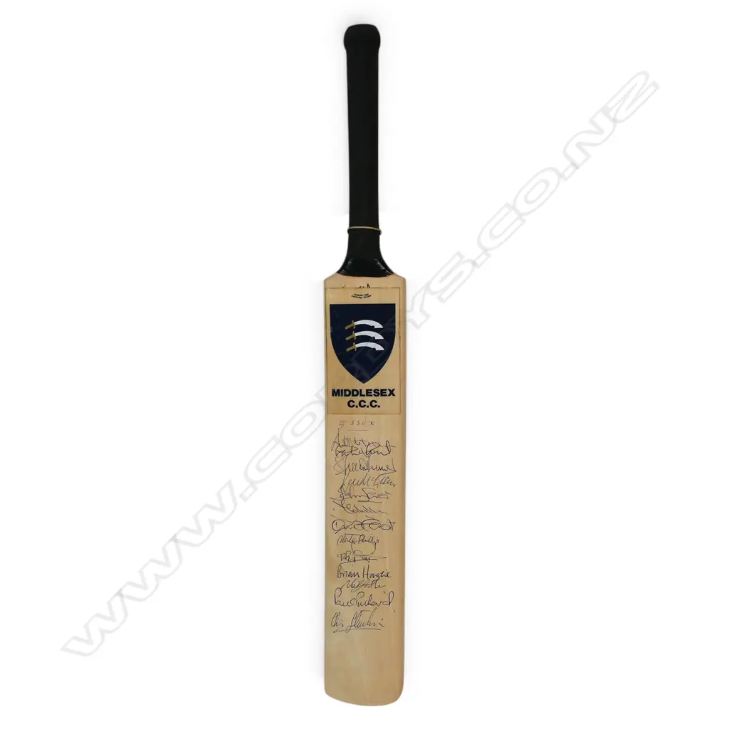 Leicestershire and Essex teams late 1980's - autographed miniature bat (460 mm) signed in ink, Image 1++