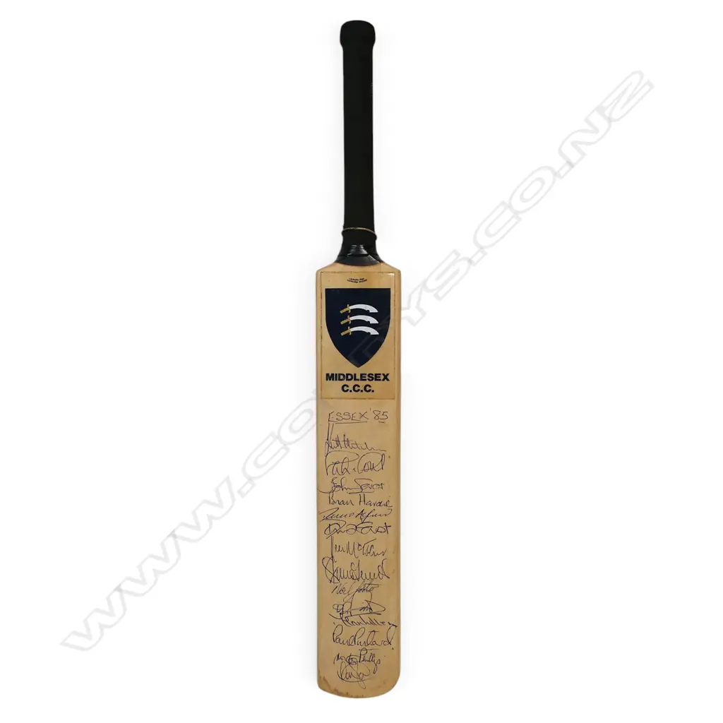 Essex v Nottinghamshire 1985 autographed miniature bat (460 mm) signed in ink, Image 1++