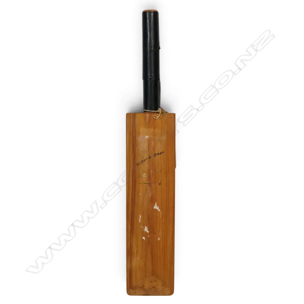 New Zealand team (likely from the 1983 Prudential World Cup) autographed unbranded miniature bat (370 mm) - signed in ink with a rare signature combination, Image 1++