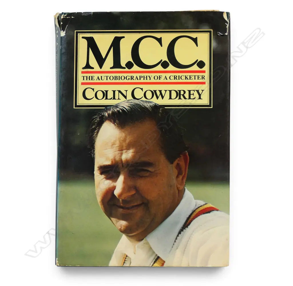 MCC The Autobiography of a Cricketer; Colin Cowdrey - signed by the player. Image 1++