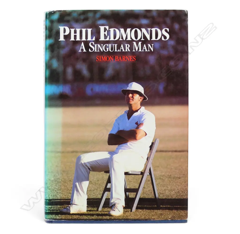 Phil Edmonds - A singular man by Simon Barnes - autobiography signed by the player. Image 1++