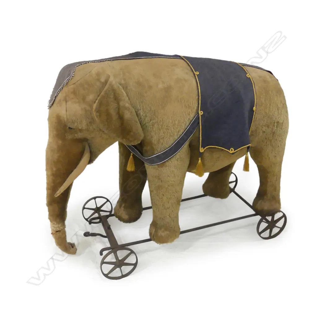 An Edwardian Steiff ride-on toy elephant Image 1++