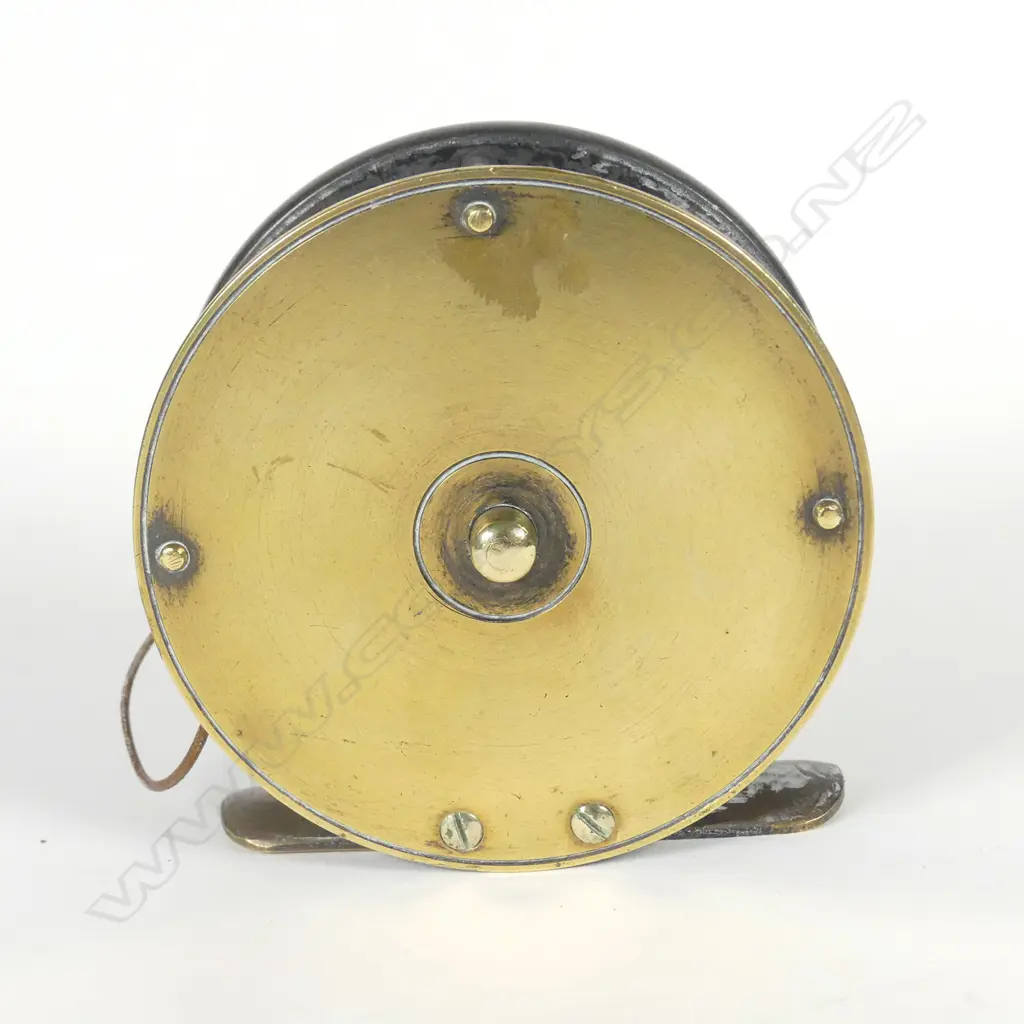A vintage 2¾" brass trout reel by Allcocks Redditch Image 1++