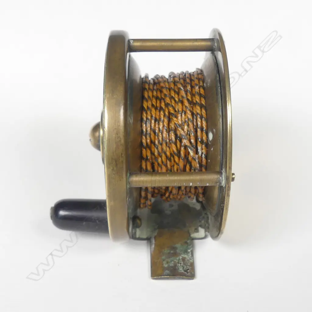 A vintage 2½" brass trout reel by S. Allcock & Co Ltd Image 1++
