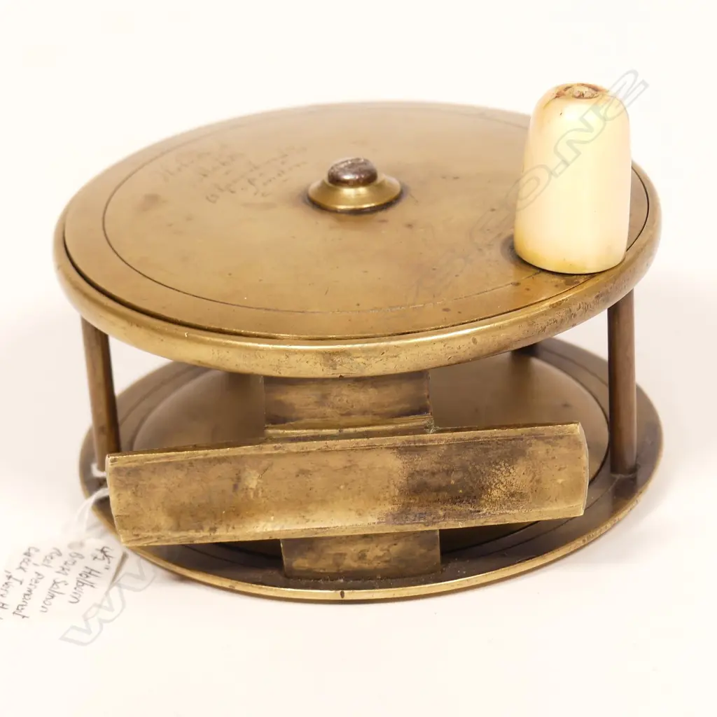 A large Holburn 4½" brass salmon fishing reel Image 1++