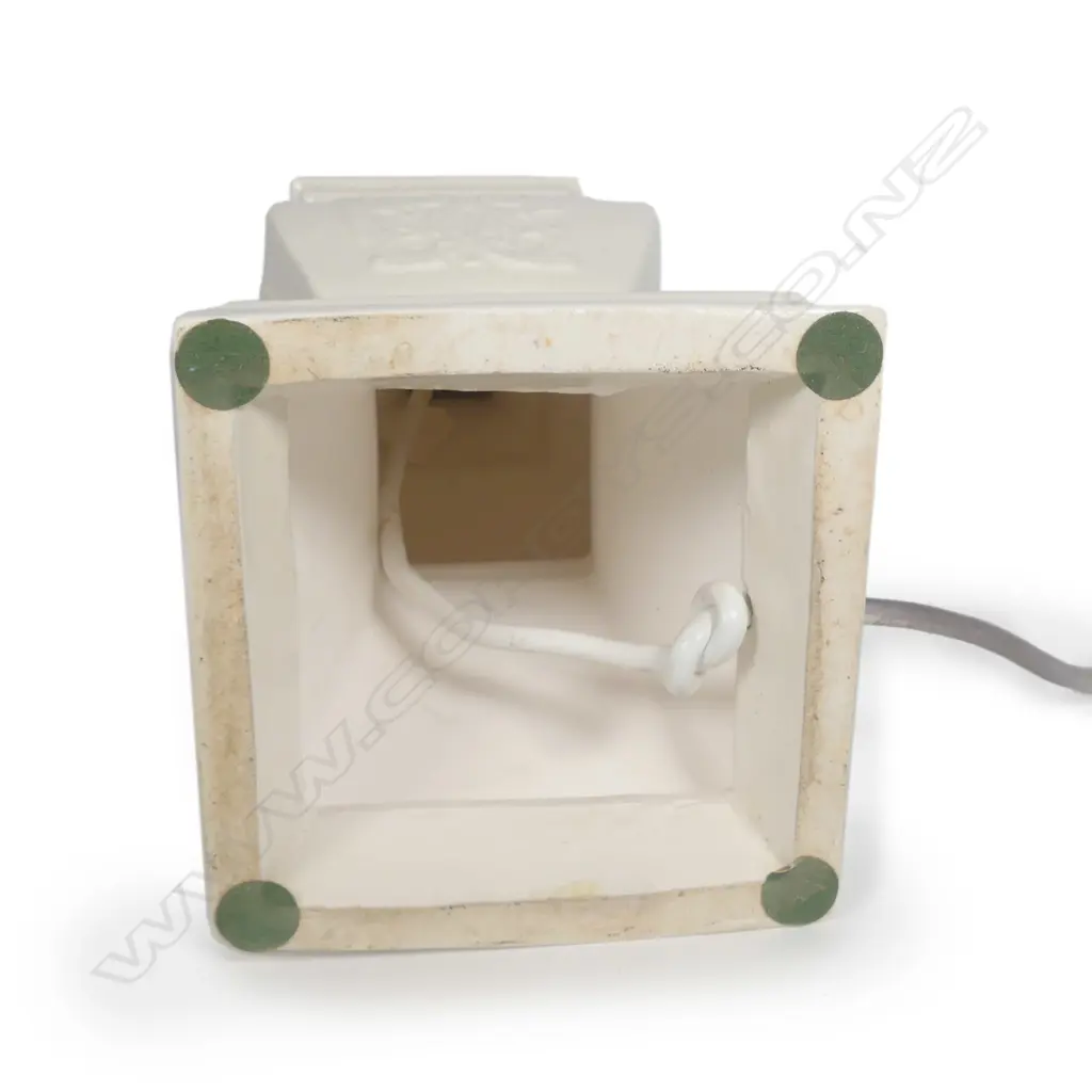 A Crown Lynn white crackle glazed experimental prototype table lamp by Reg Millar Image 1++