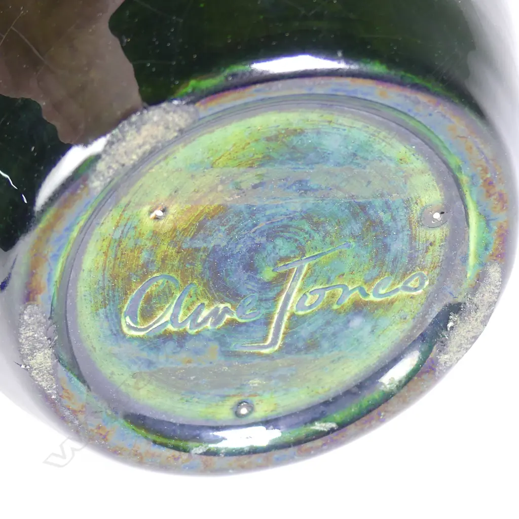 A good Olive Jones studio pottery decorated vase Image 1++