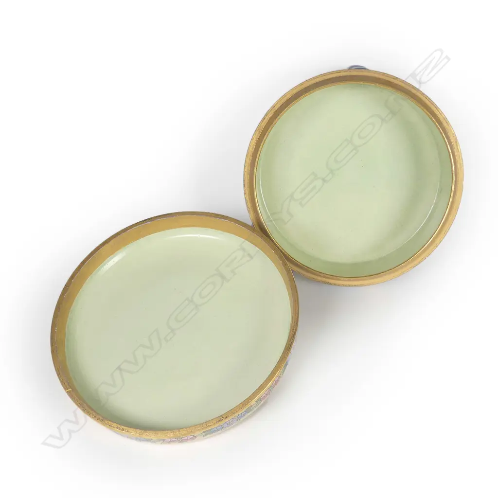 An Art Deco enamel painted lidded bowl by Edna Simmons of Whanganui Image 1++