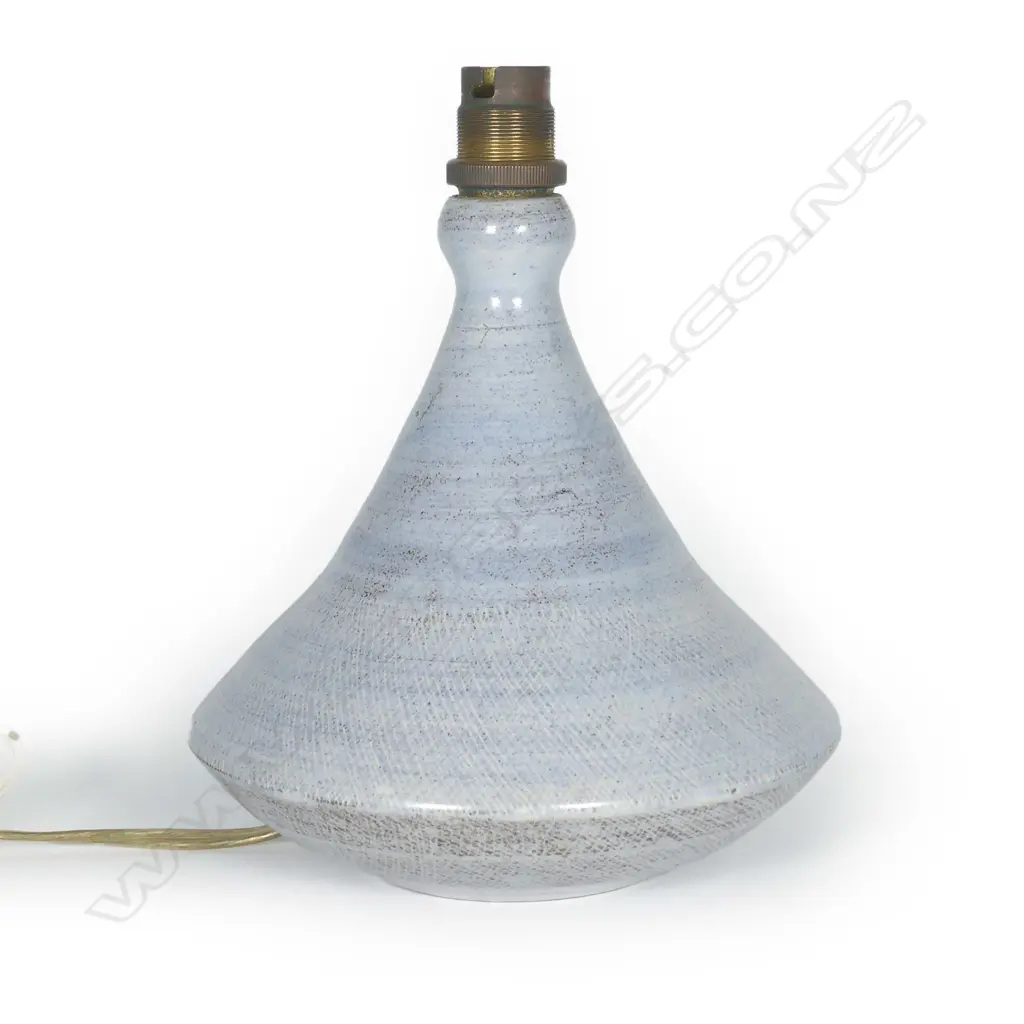 A Hanmer Potter lamp base by Jim Nelson Image 1++