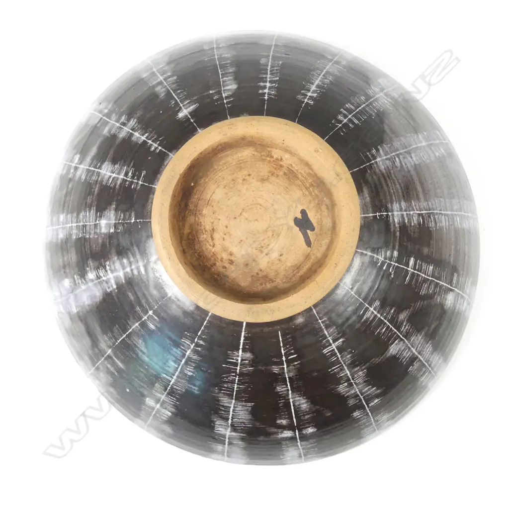 A Hanmer Pottery Jim Nelson large bowl Image 1++