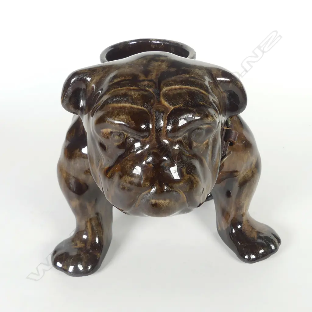 New Zealand Potteries Wellington bulldog heater Image 1++