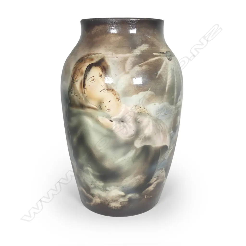 A Titian Pottery unique hand-thrown vase by Cam Brown and Sonia Posterpil Image 1++