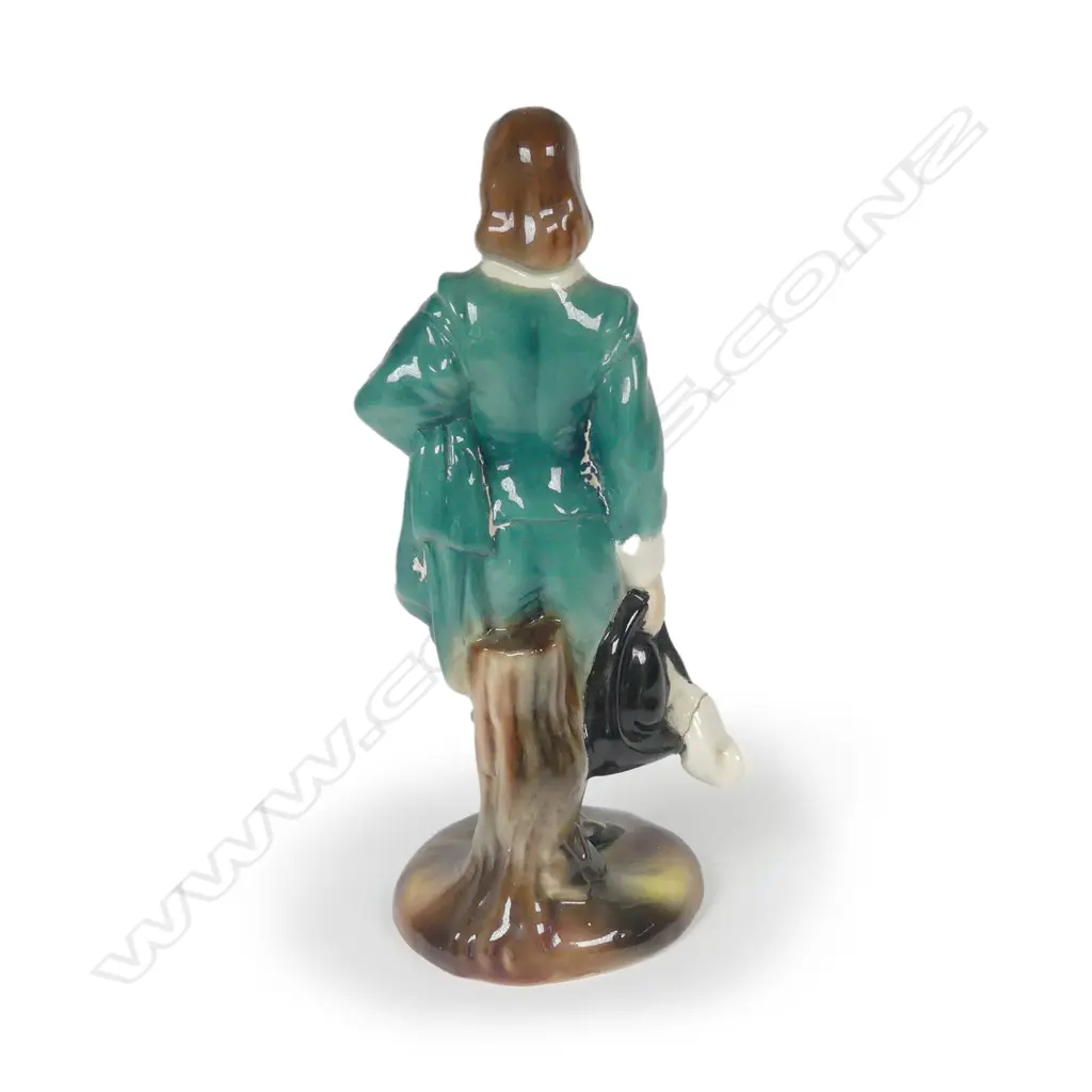 A Titian Studio pottery figure of Gainsborough's Blue Boy Image 1++